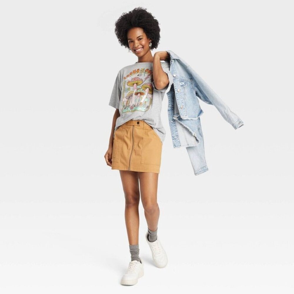 Medium - Womens Focus on the Good Oversized Short Sleeve T-Shirt - Gray - Picture 4 of 6